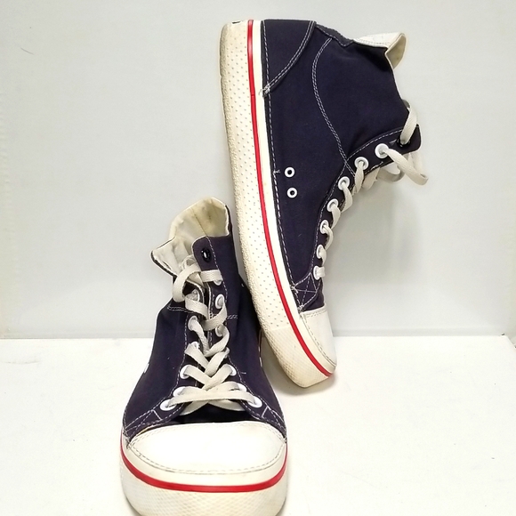 Crocs 12 - Picture 1 of 5